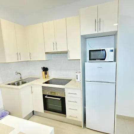 Family Mosaico With Private Heated Pool, Bbq & Wifi By Holidays Vila *