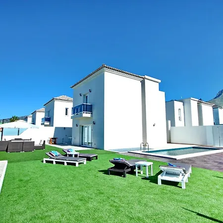 Family Mosaico With Private Heated Pool, Bbq & Wifi By Holidays Costa Adeje (Tenerife)